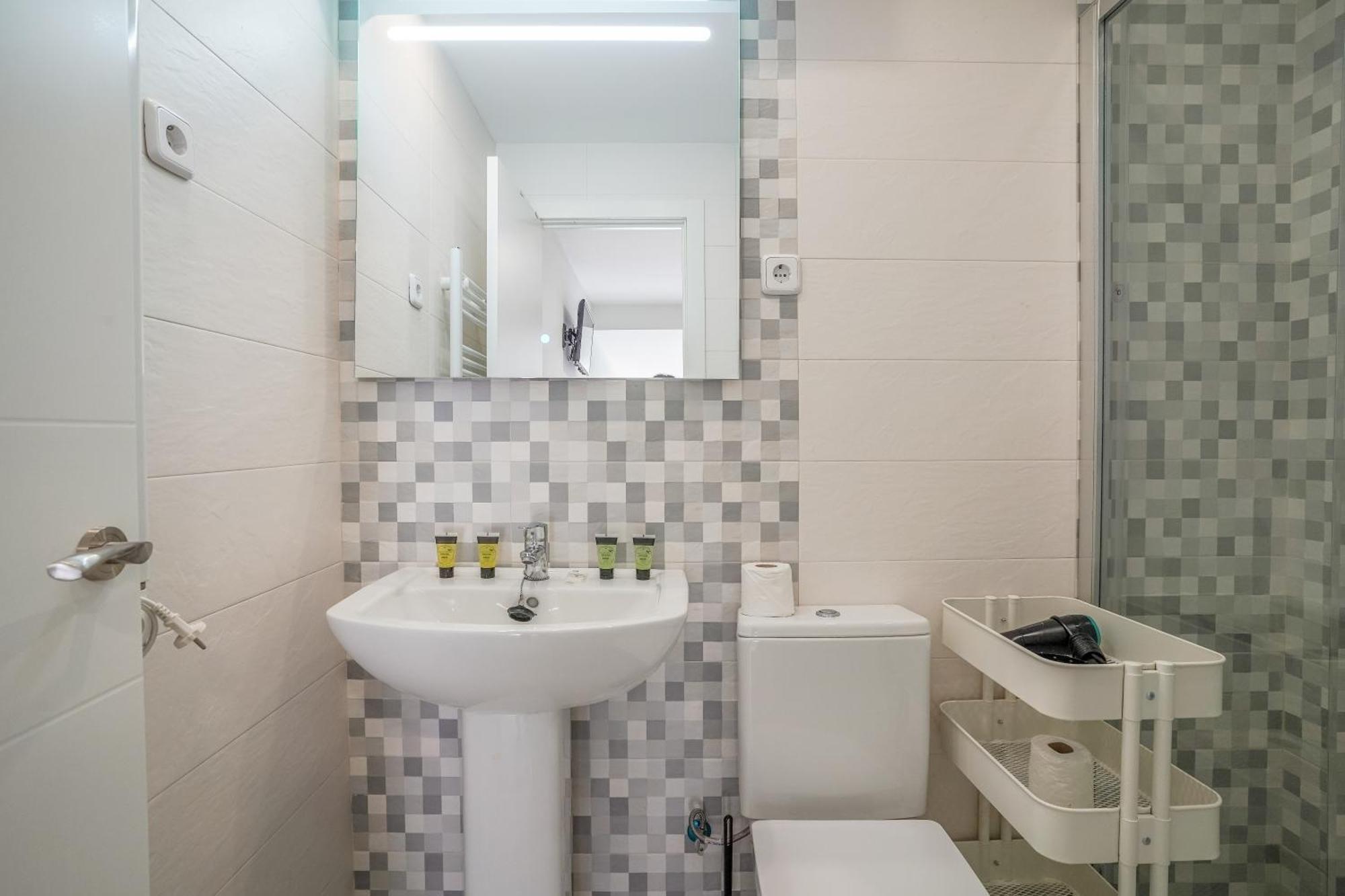 Modern Duplex-2Bedrooms 1.5Baths-Delicias Madryt Zewnętrze zdjęcie